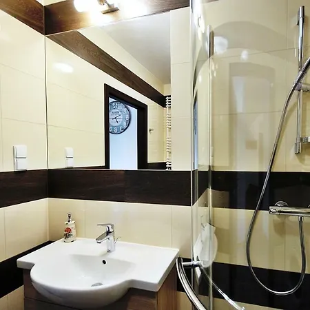 Polanki Sola Apartment